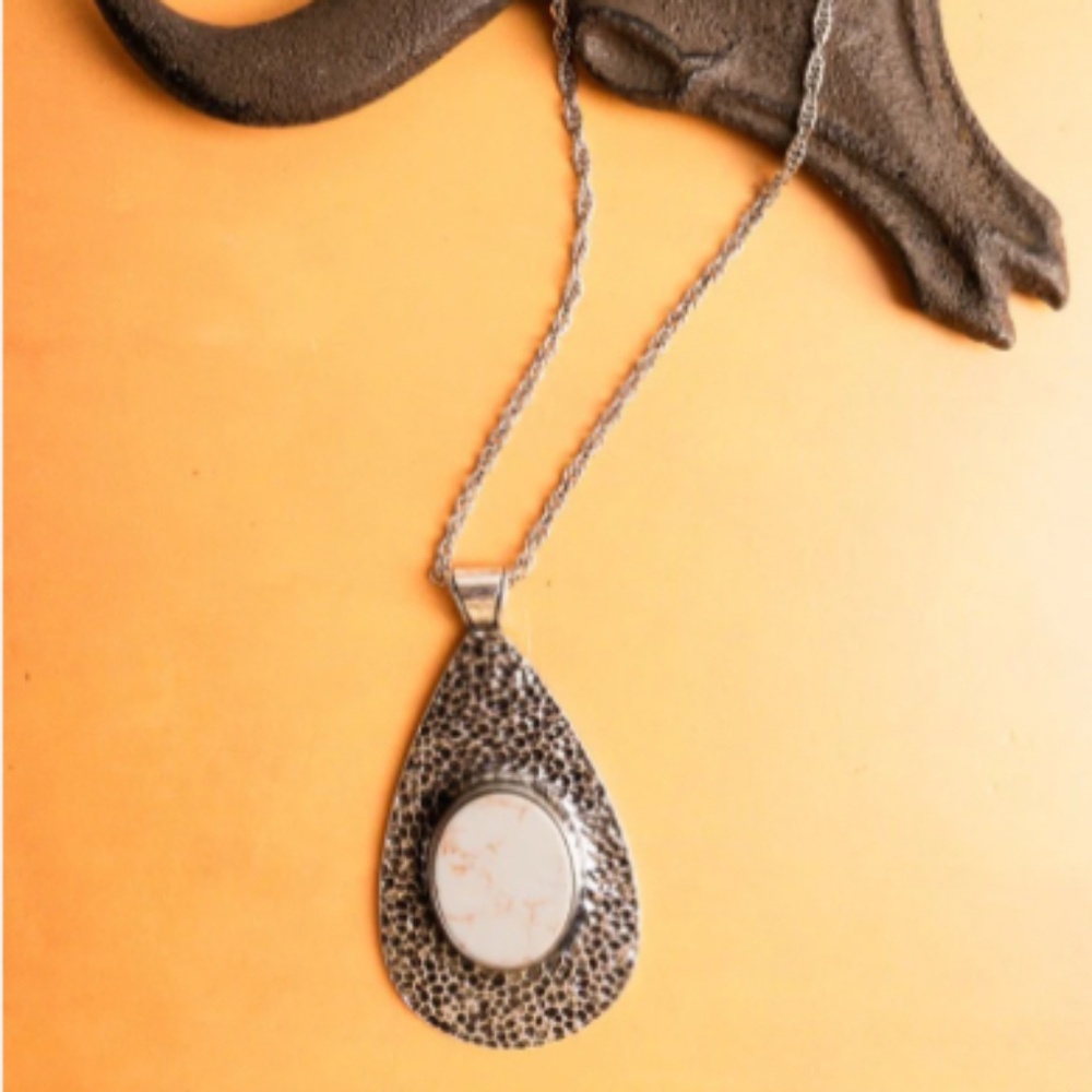Howlite Katie Lane Silvertone Necklace
